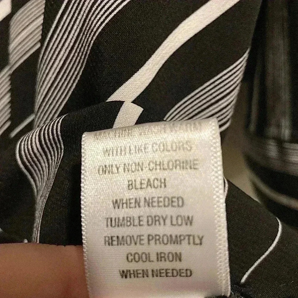 Apt. 9 Women’s Button-down collared shirt top black white stripe blouse Sz. L - Picture 4 of 5